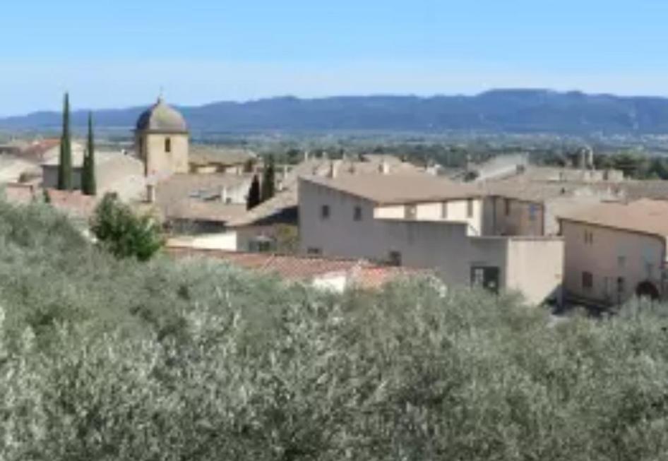 Apartamento Le Petit Pied A Terre Du Luberon Mérindol Exterior foto