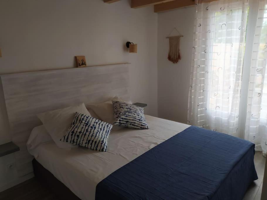 Apartamento Le Petit Pied A Terre Du Luberon Mérindol Exterior foto